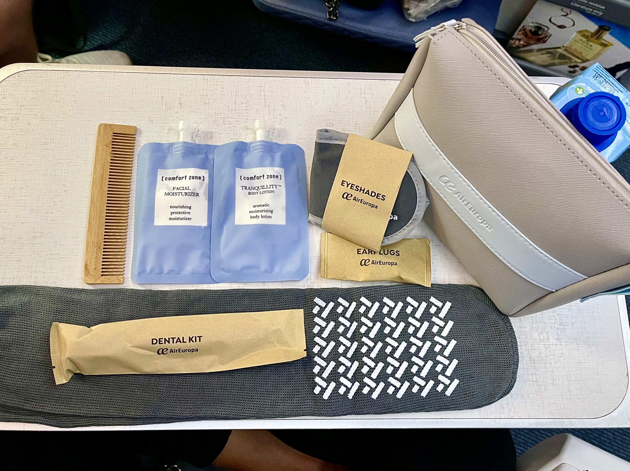 amenities bag for Air Europa 